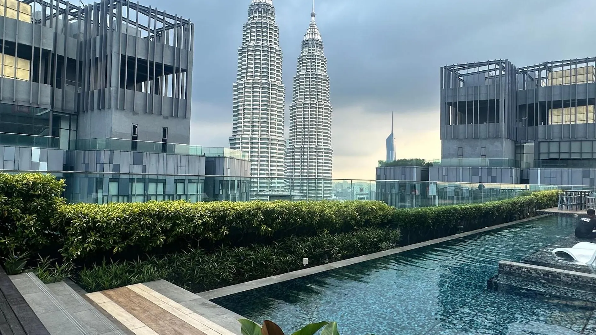 Hotel Holiday Suites At Star Kuala Lumpur
