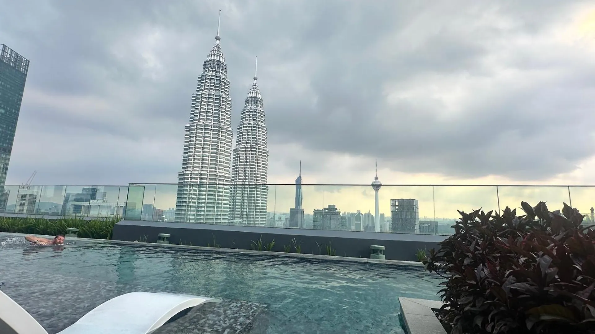 Holiday Suites At Star Kuala Lumpur Hotel